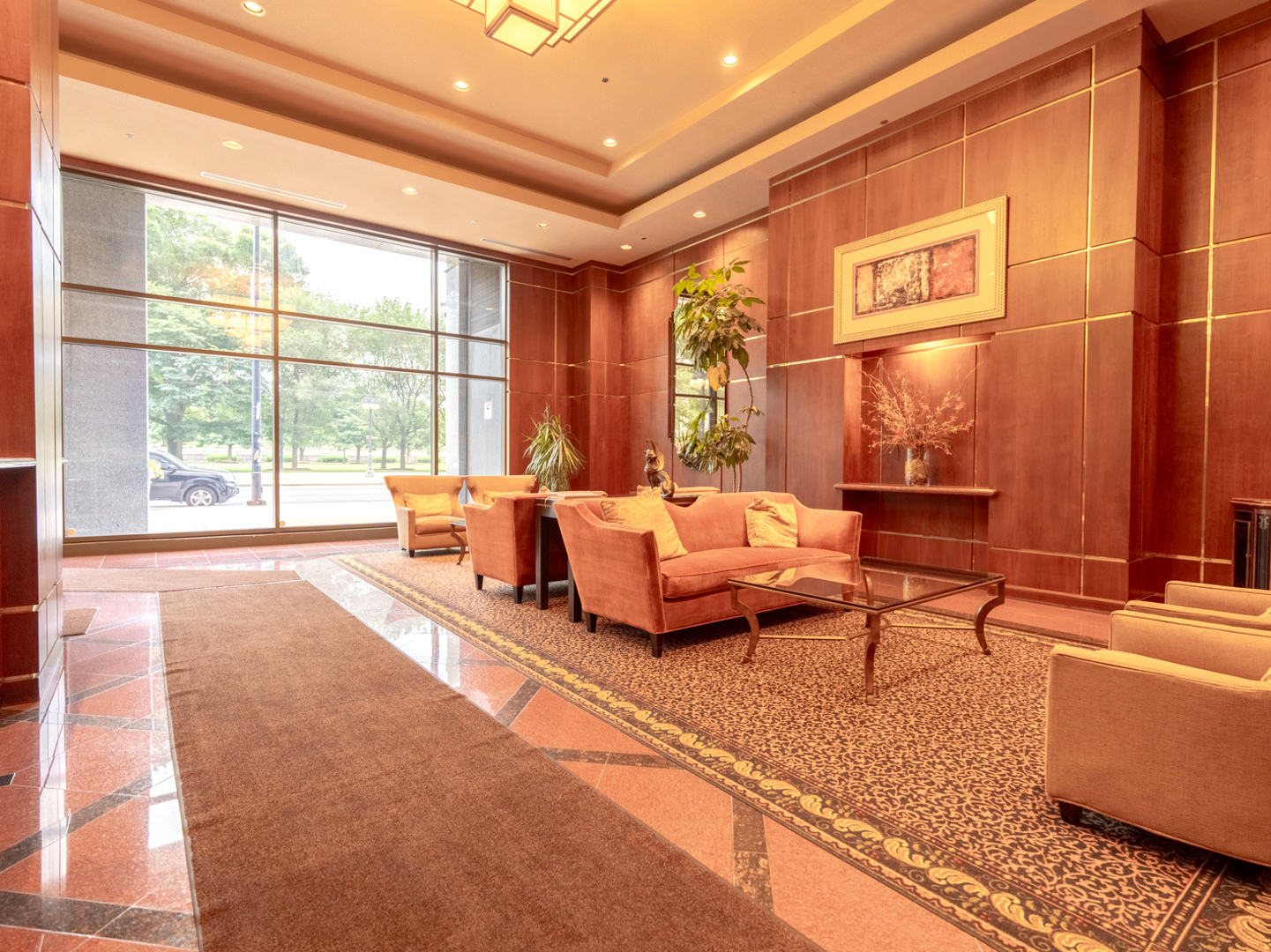 910 S Michigan Avenue Unit: 402