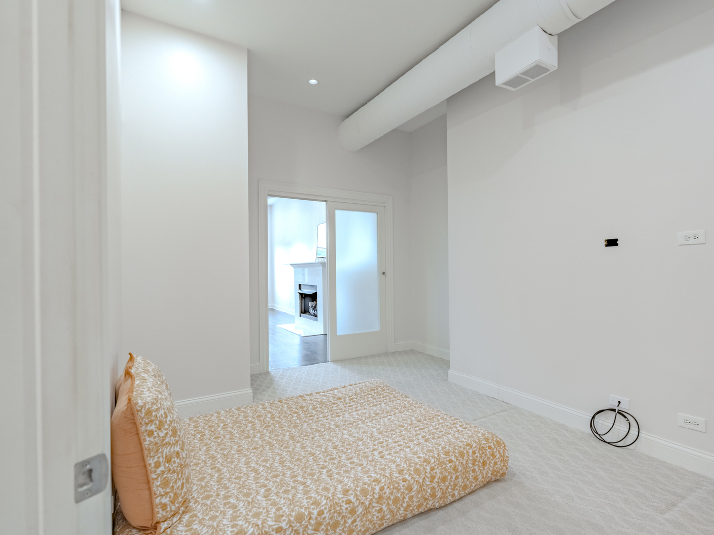 910 S Michigan Avenue Unit: 402