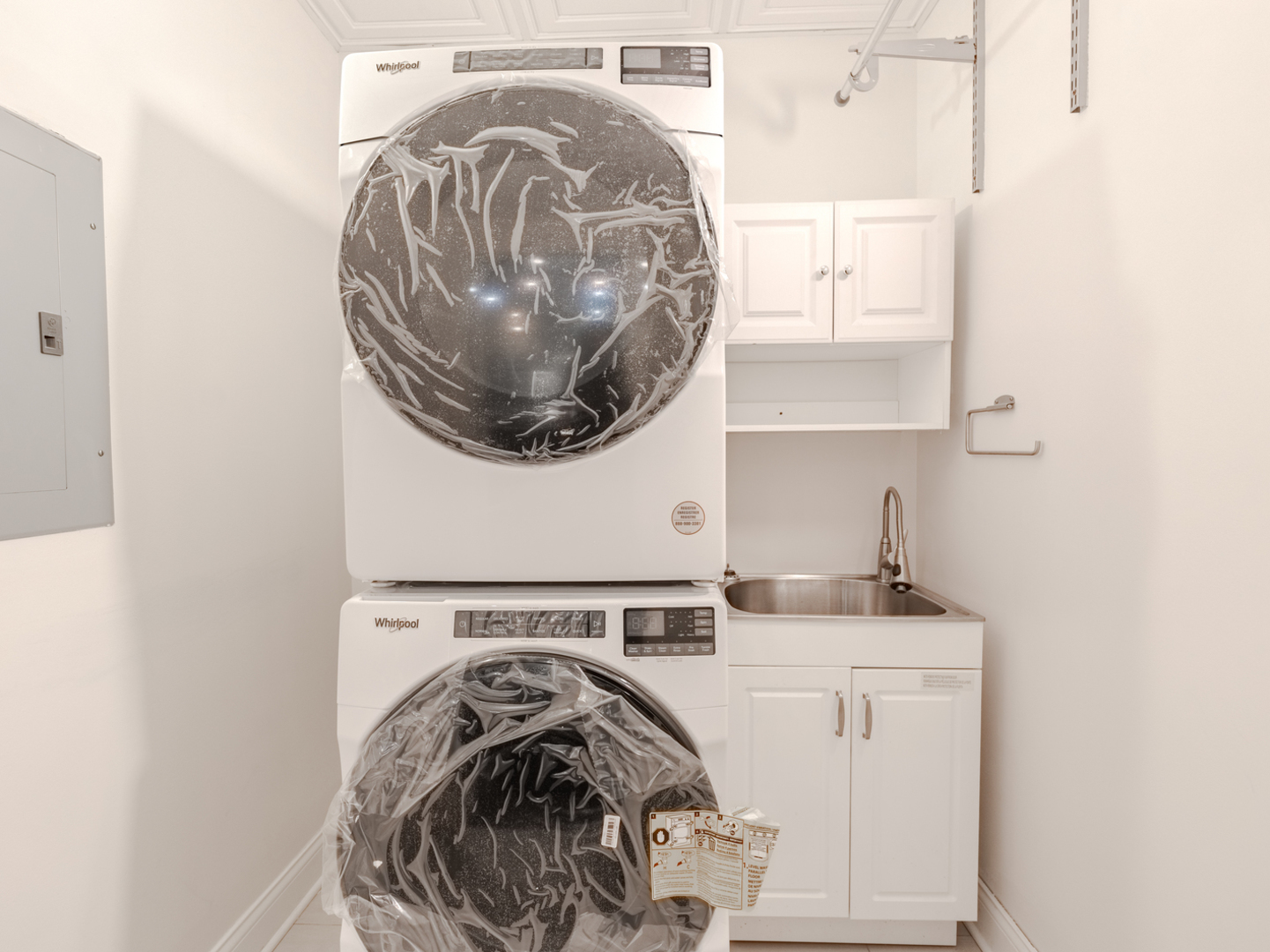 910 S Michigan Avenue Unit: 402