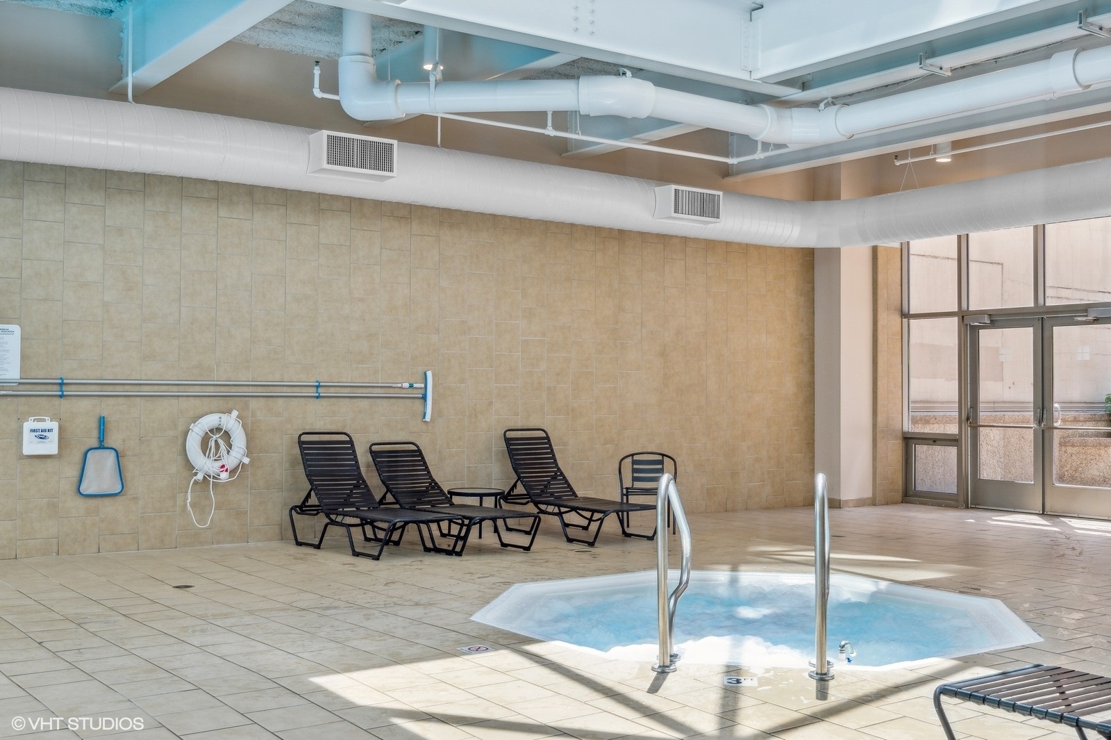 222 N COLUMBUS Drive Unit: 4402