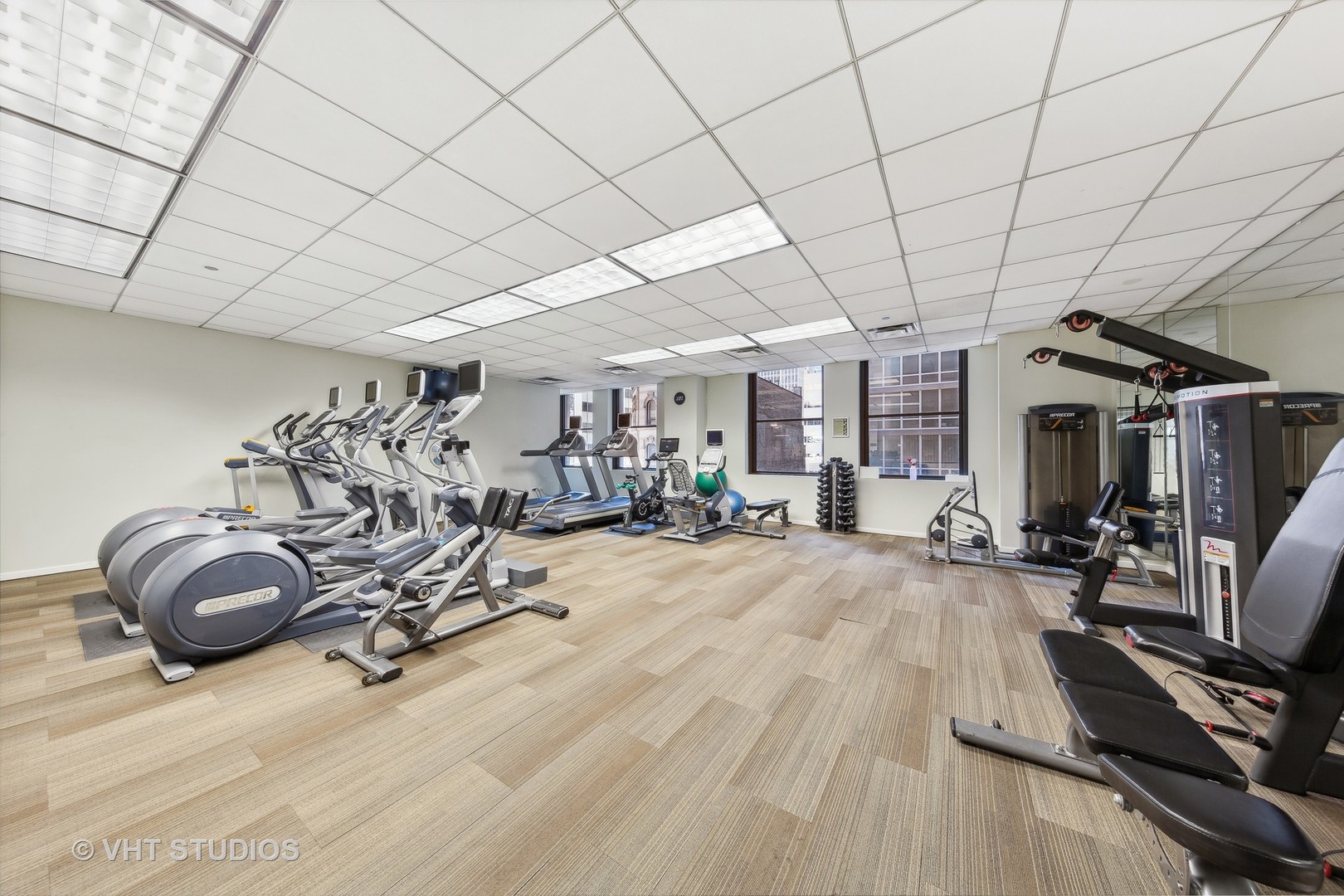 208 W Washington Street Unit: 601