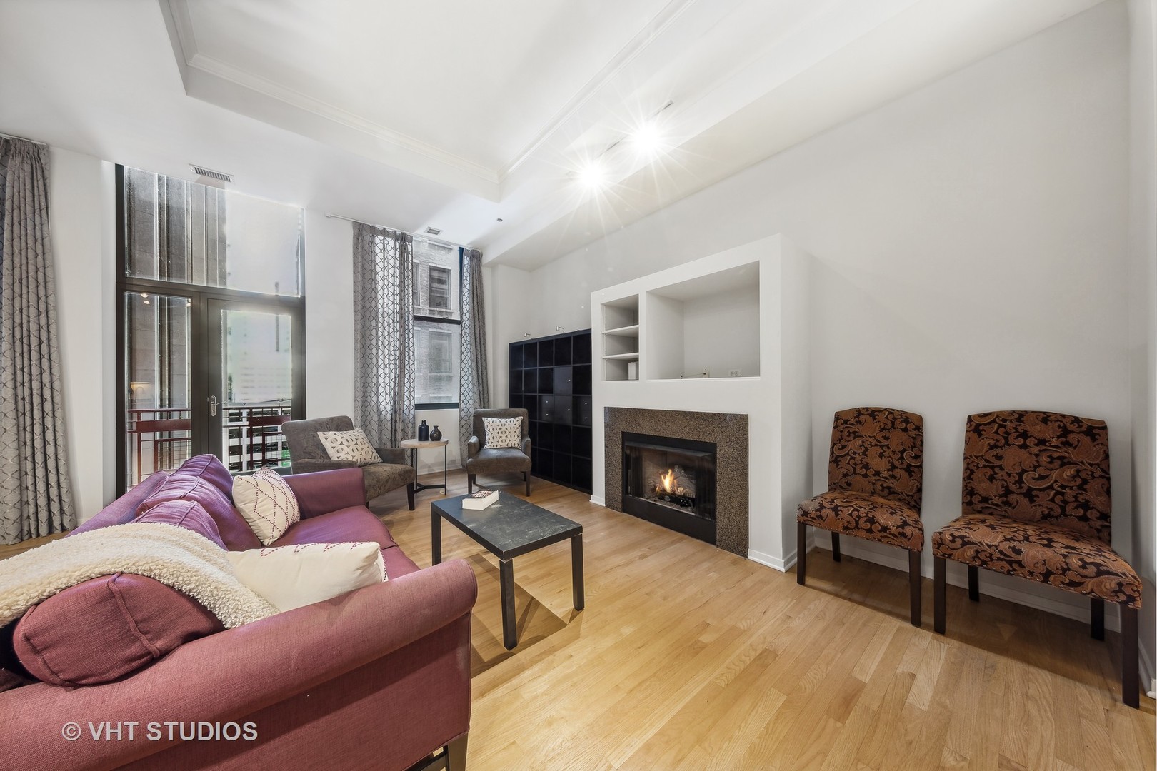 208 W Washington Street Unit: 601