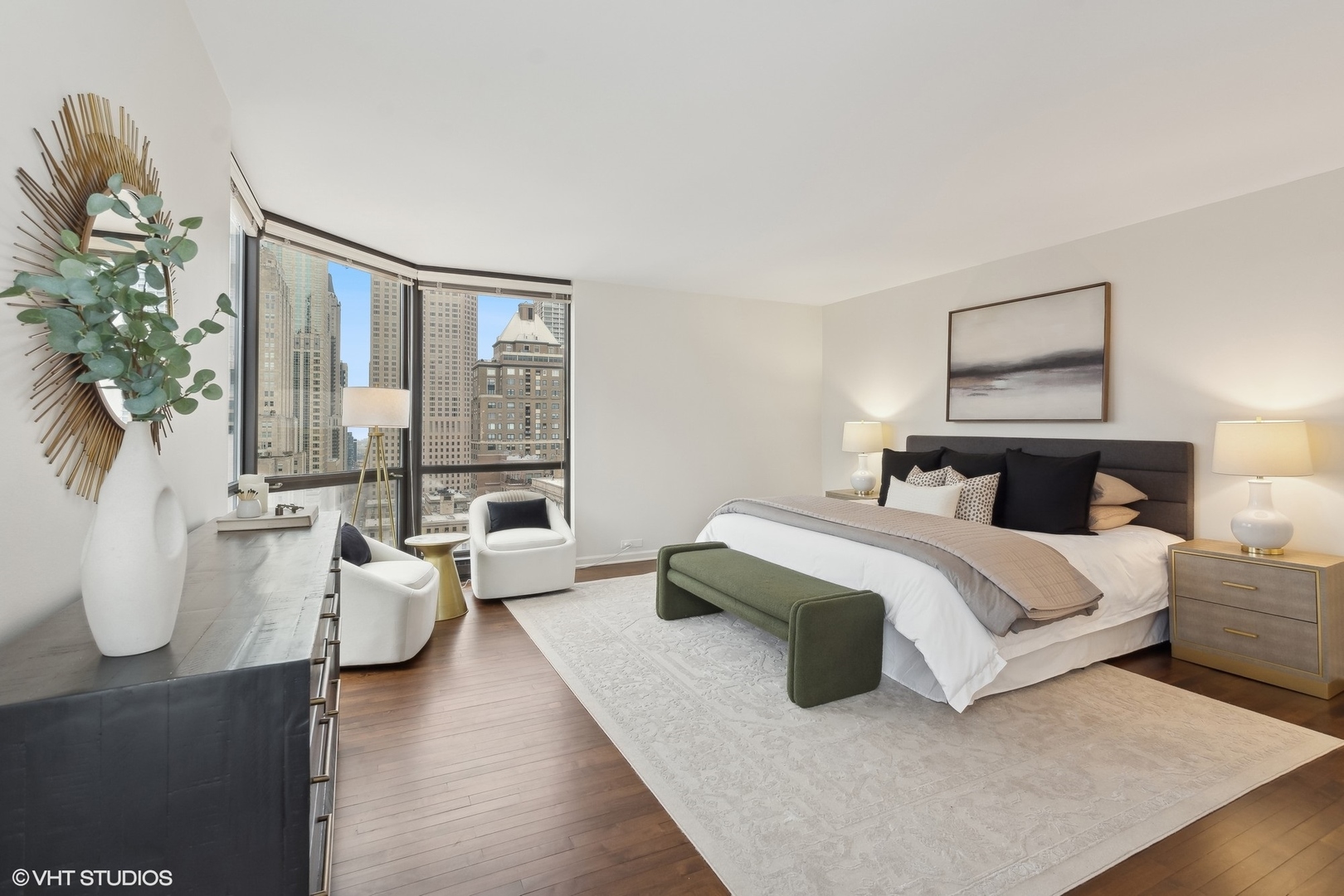 990 N Lake Shore Drive Unit: 28C