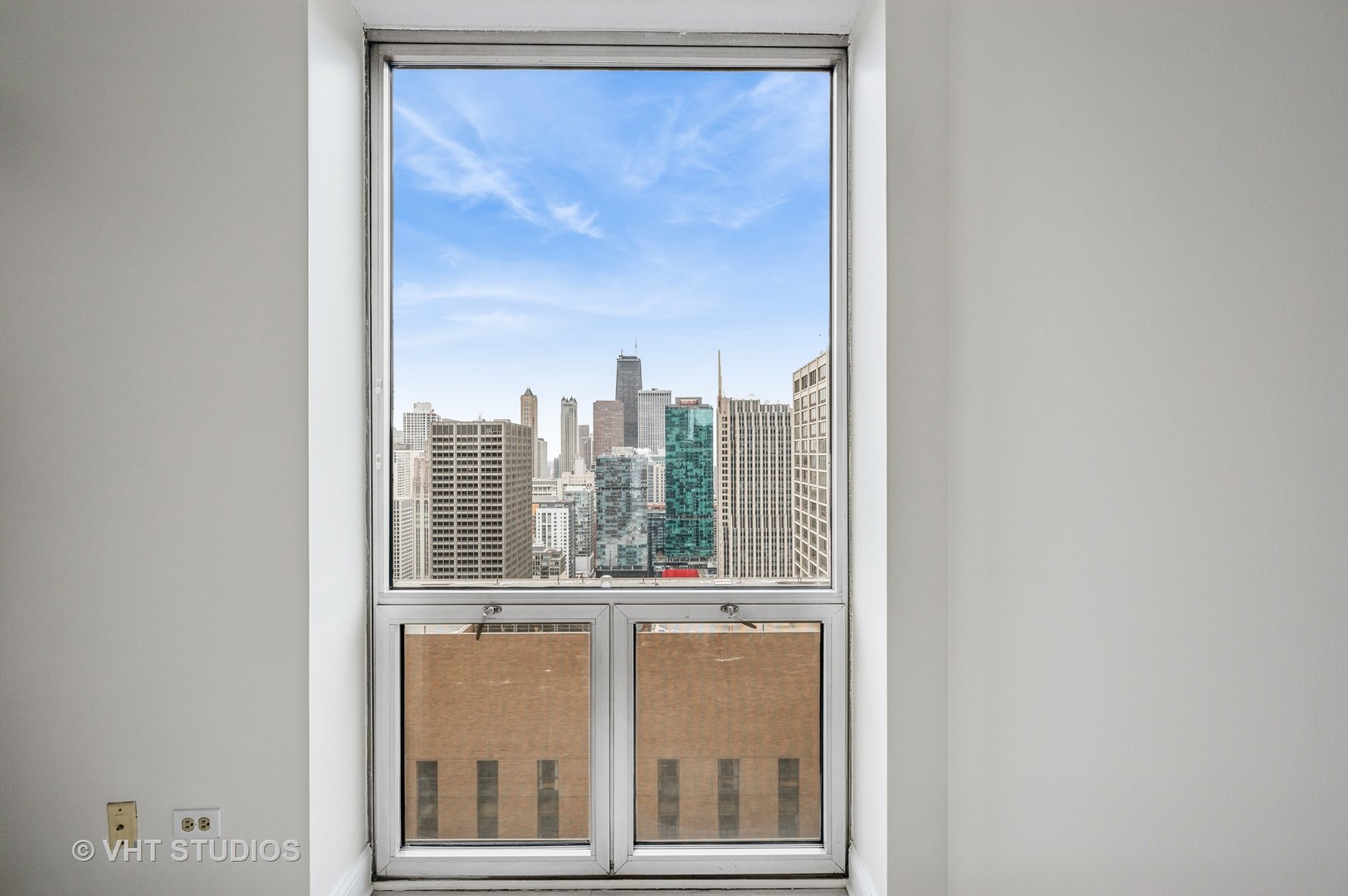 222 N COLUMBUS Drive Unit: 4103