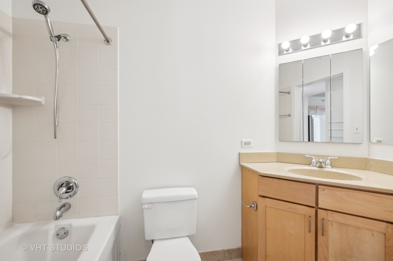 222 N COLUMBUS Drive Unit: 4103