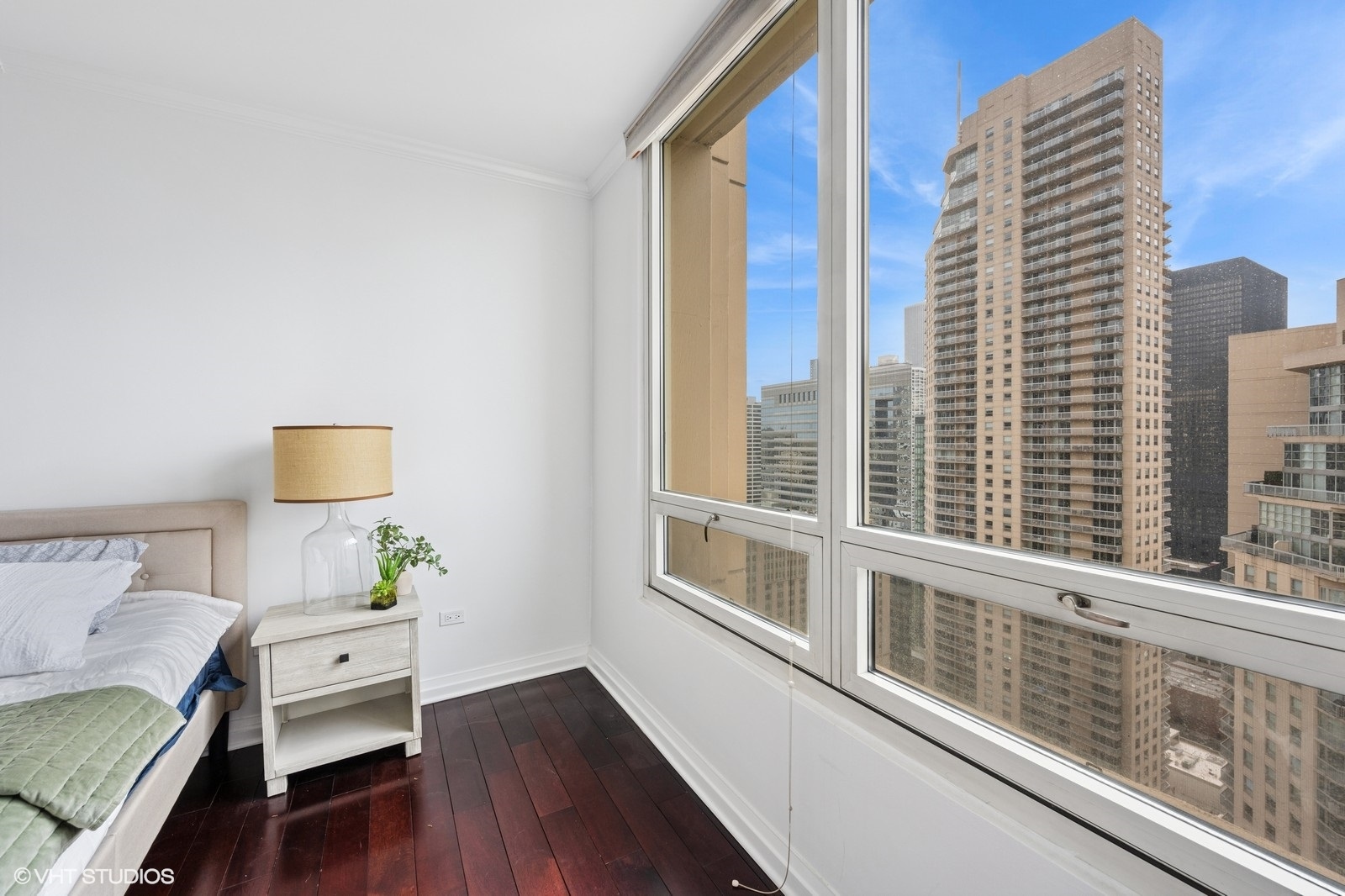 33 W Ontario Street Unit: 36D
