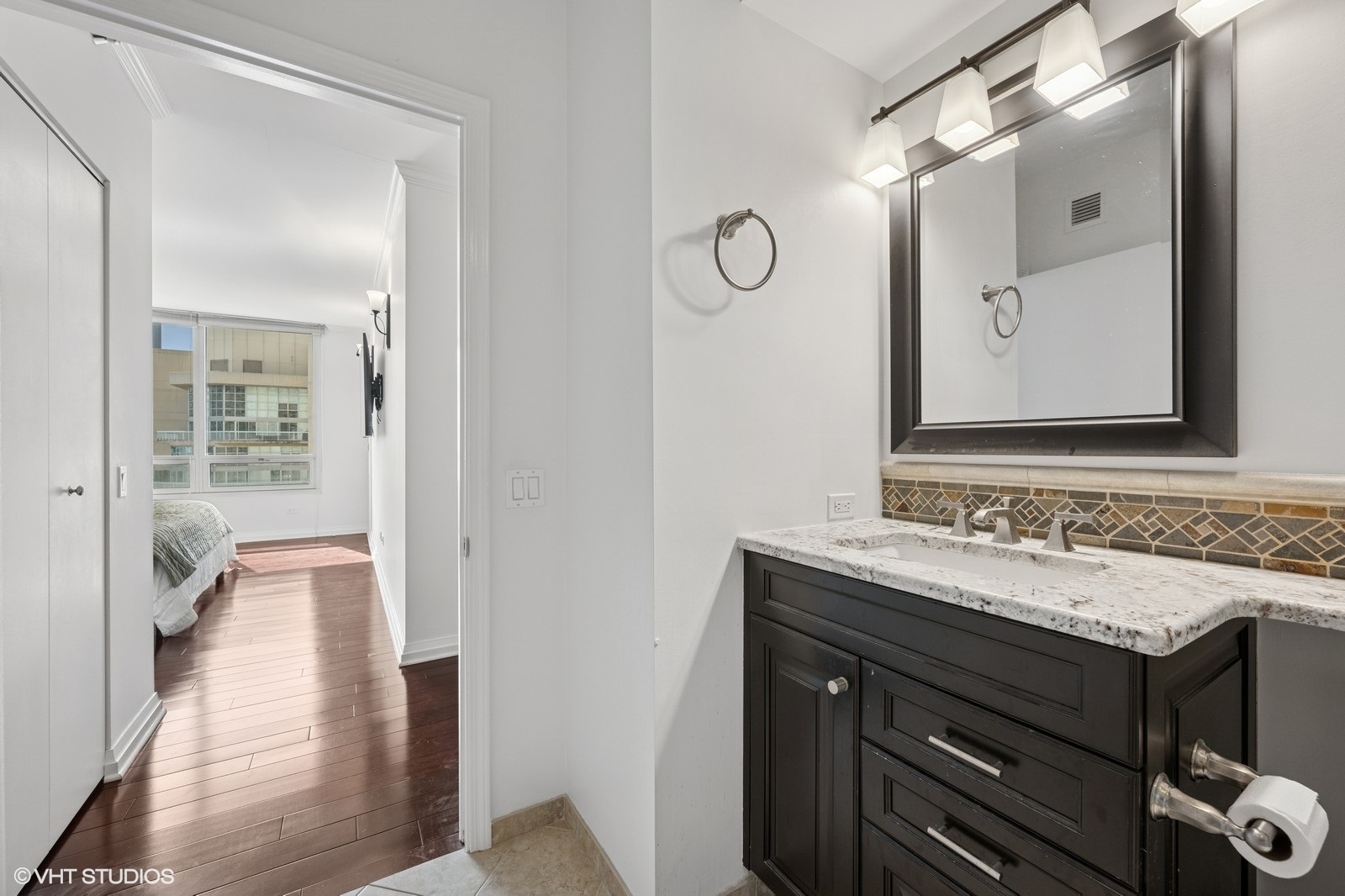33 W Ontario Street Unit: 36D