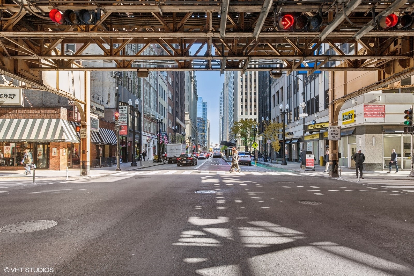 208 W WASHINGTON Street Unit: 905