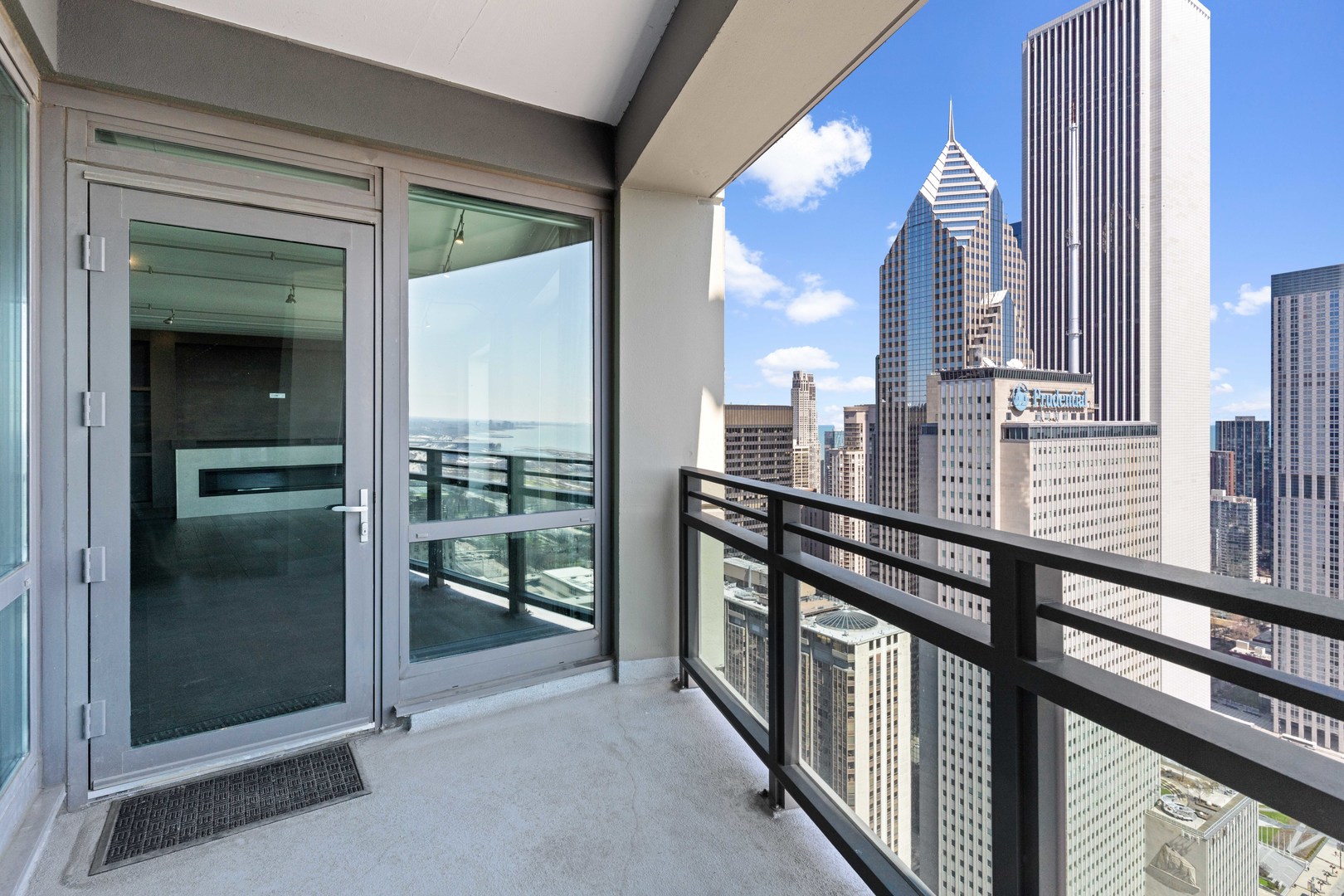 130 N Garland Court Unit: 5303