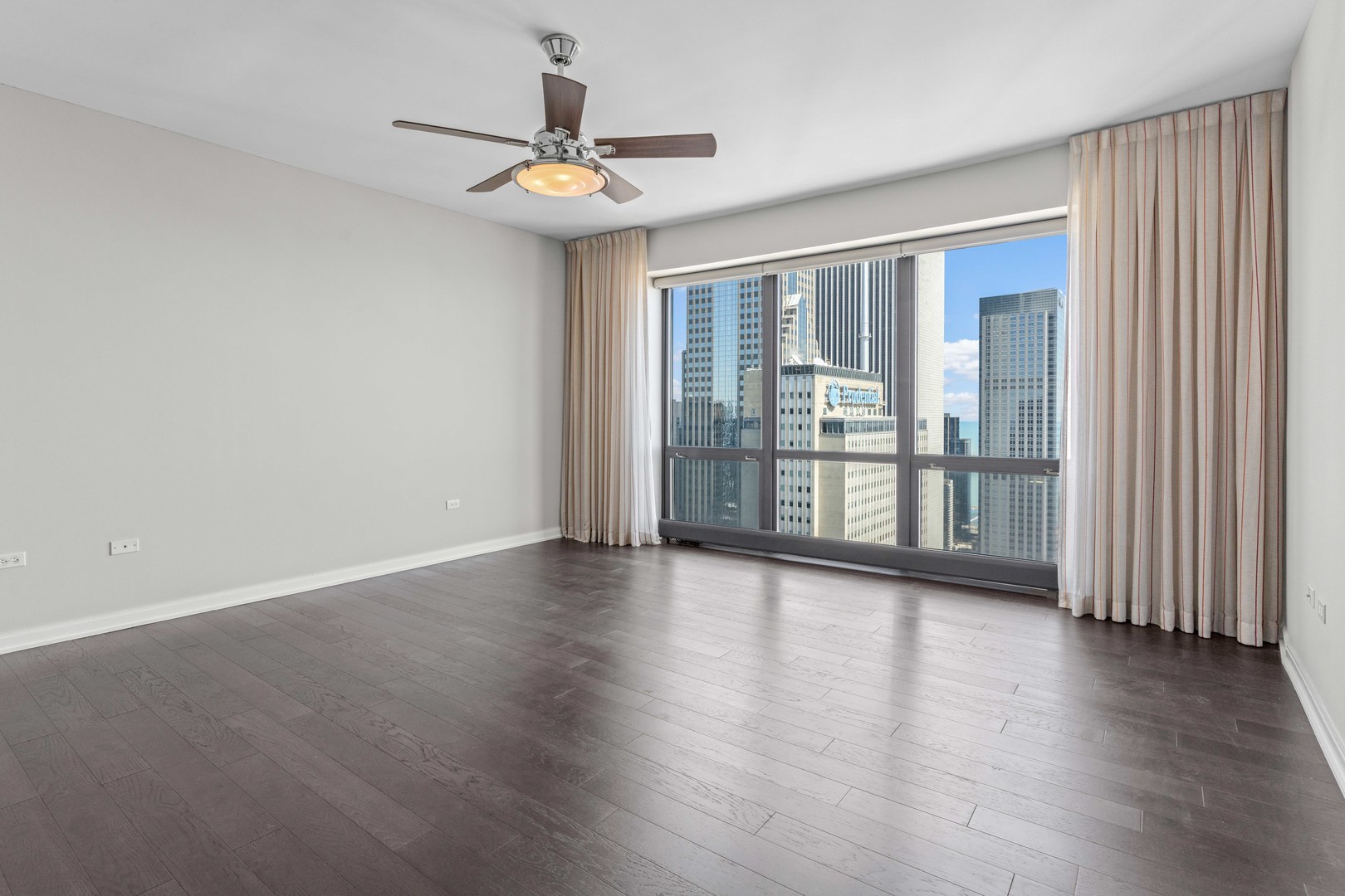 130 N Garland Court Unit: 5303