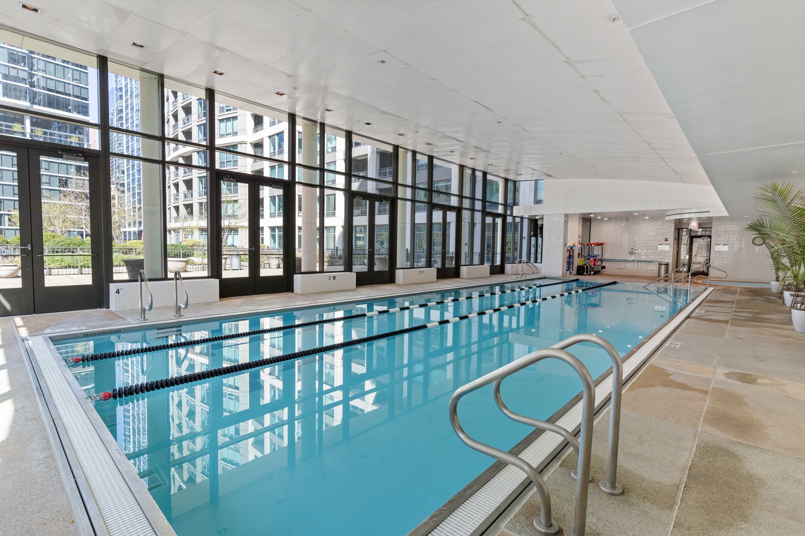 130 N Garland Court Unit: 5303