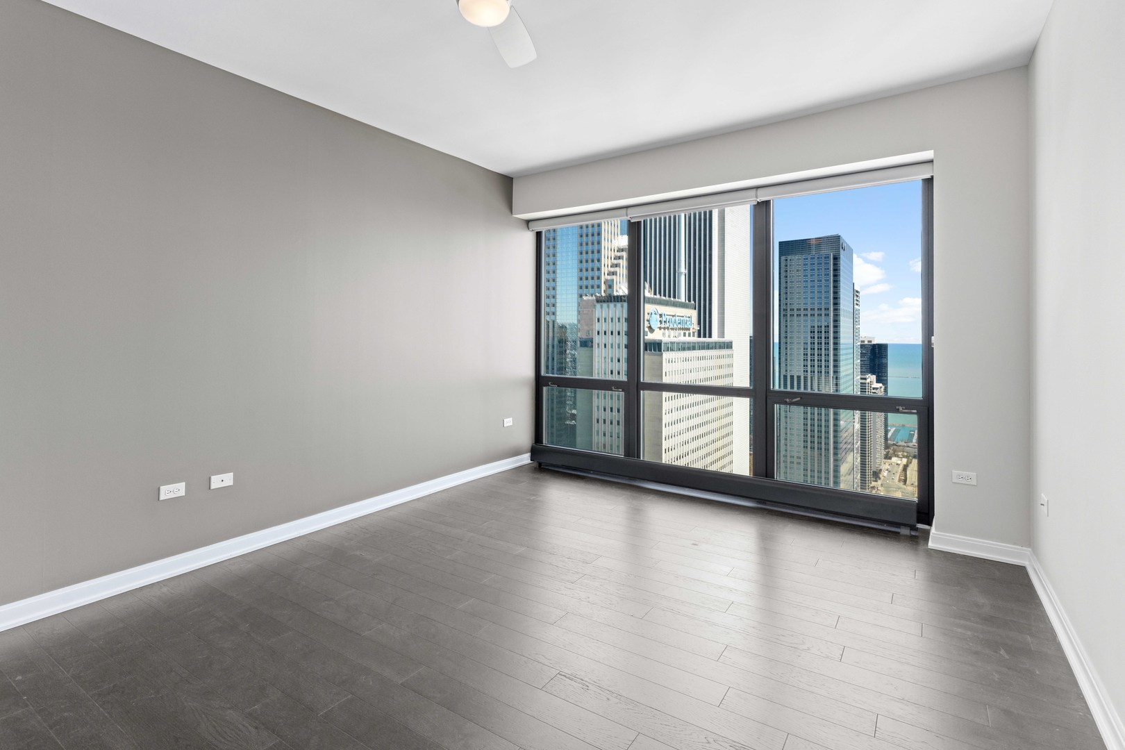 130 N Garland Court Unit: 5303