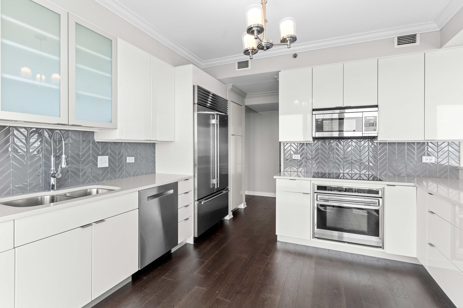 130 N Garland Court Unit: 5303