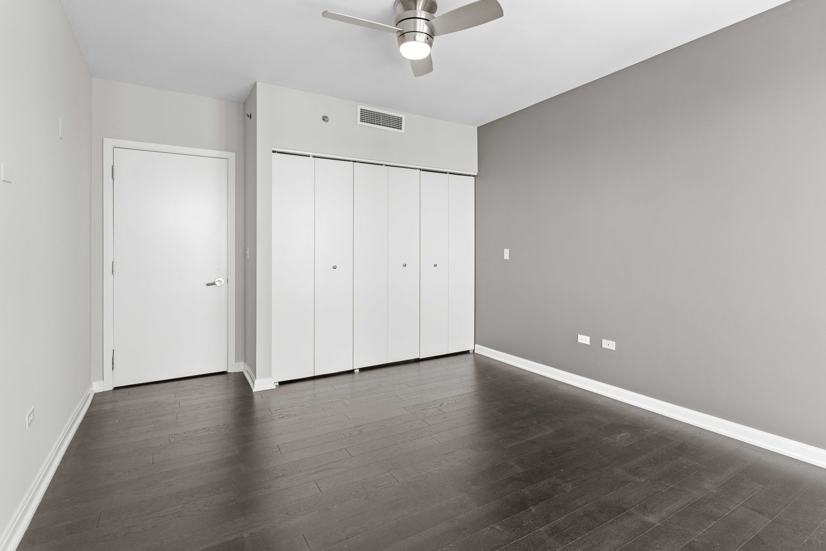 130 N Garland Court Unit: 5303