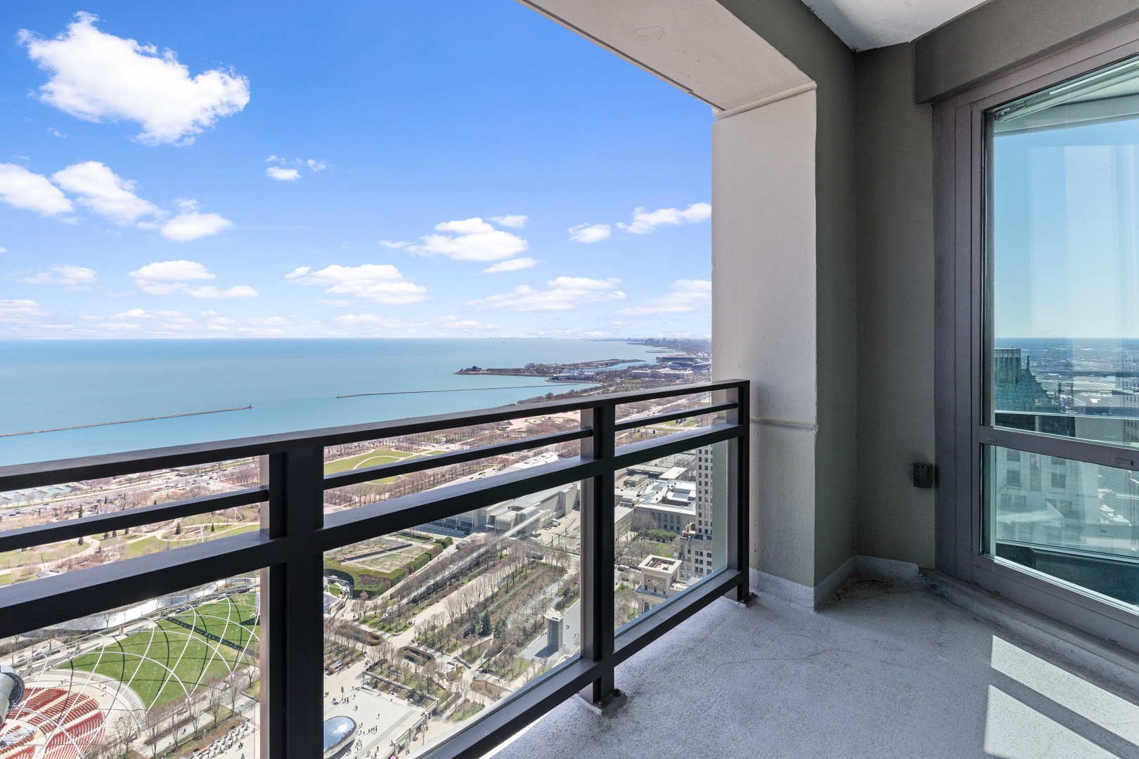 130 N Garland Court Unit: 5303