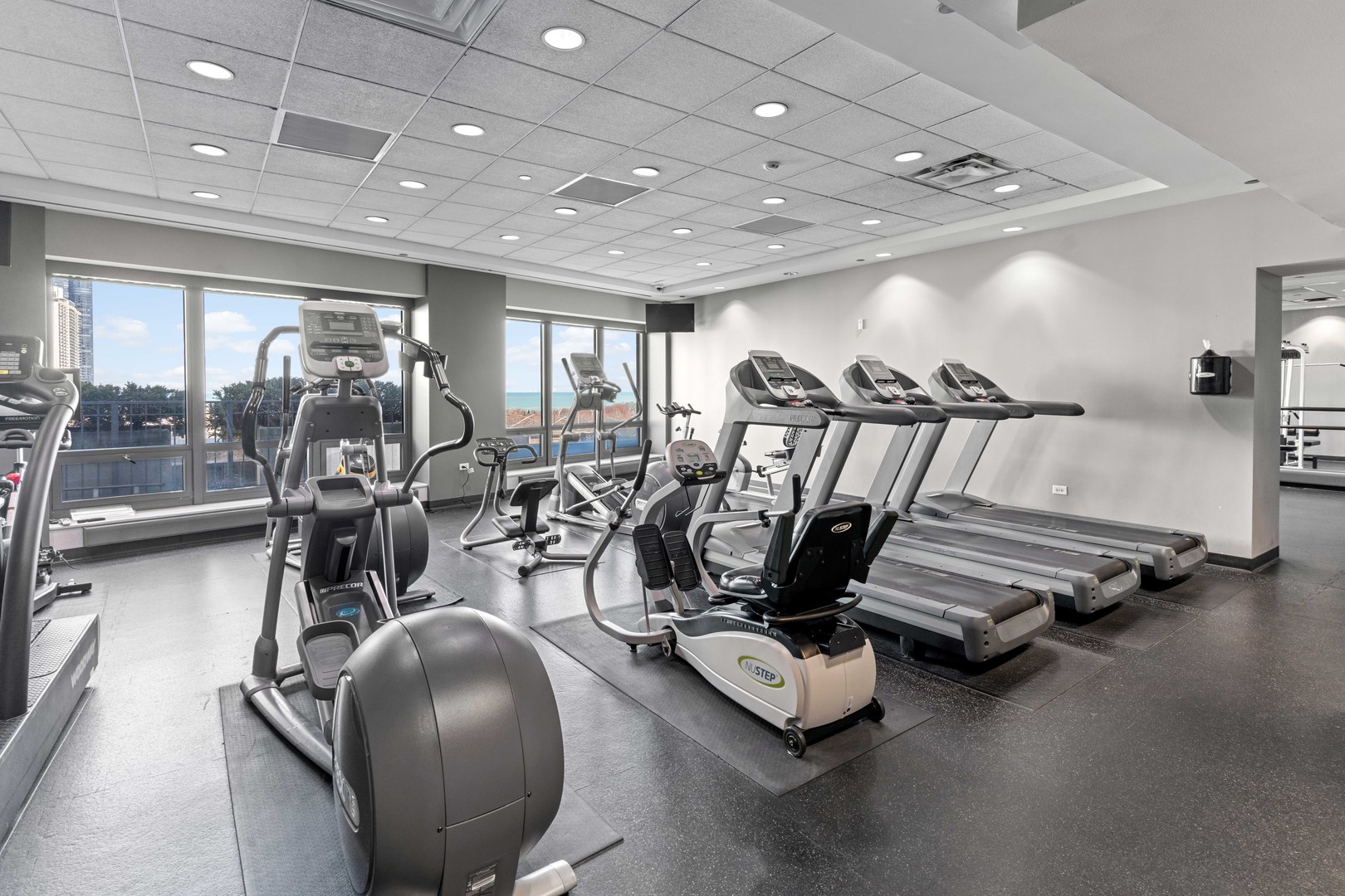 130 N Garland Court Unit: 5303