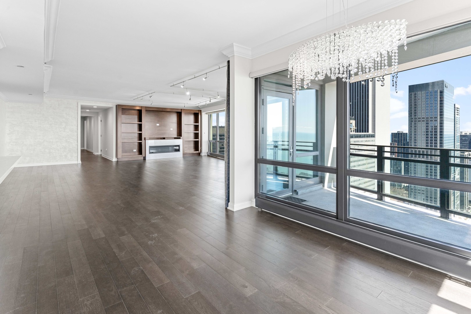 130 N Garland Court Unit: 5303