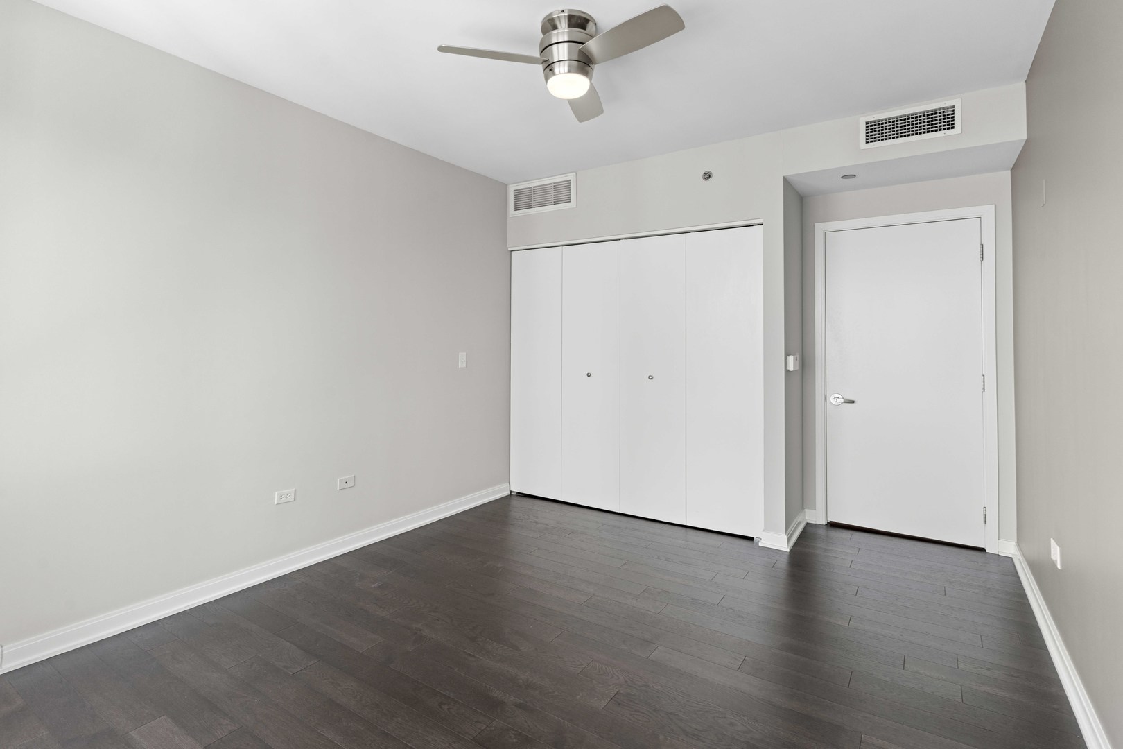 130 N Garland Court Unit: 5303