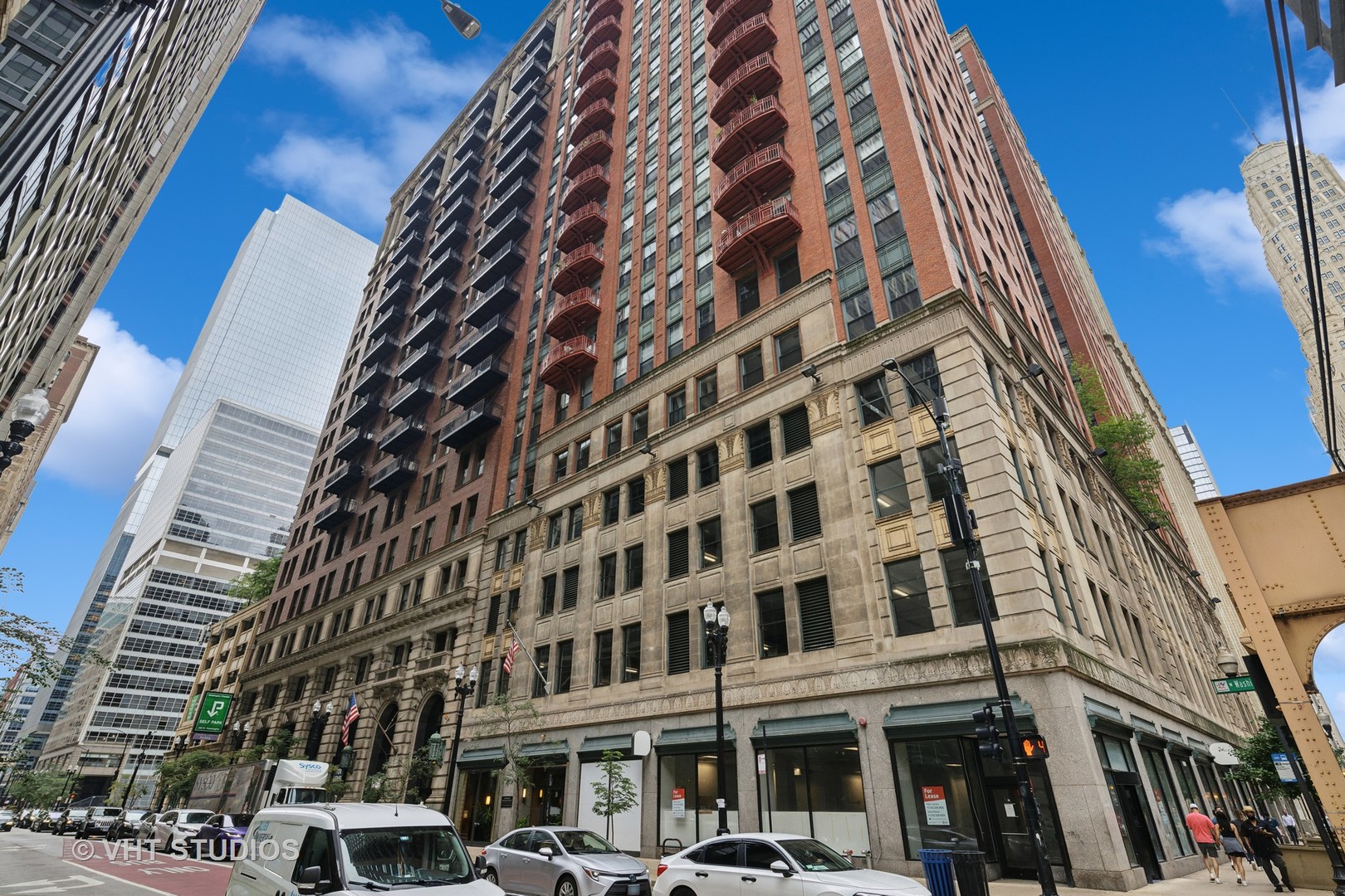 212 W Washington Street Unit: 1605