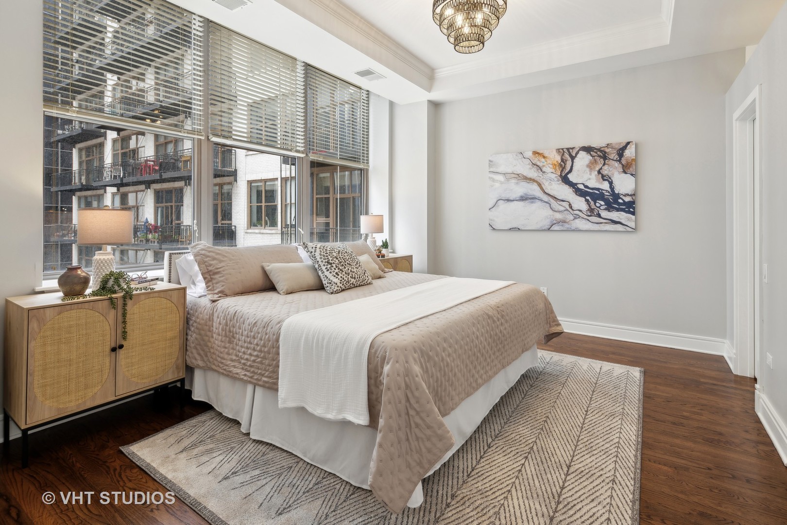 212 W Washington Street Unit: 1605
