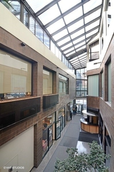 405 N WABASH Avenue Unit: 3401