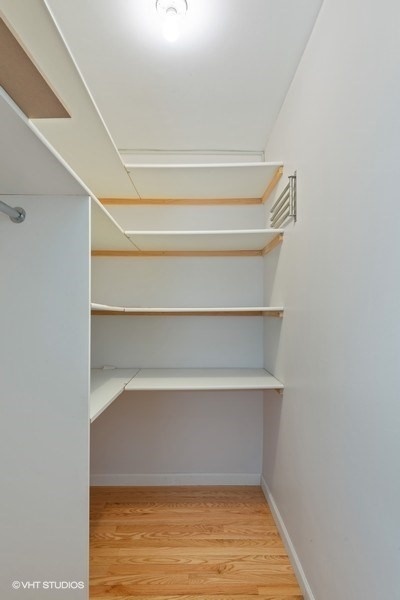 405 N WABASH Avenue Unit: 3401