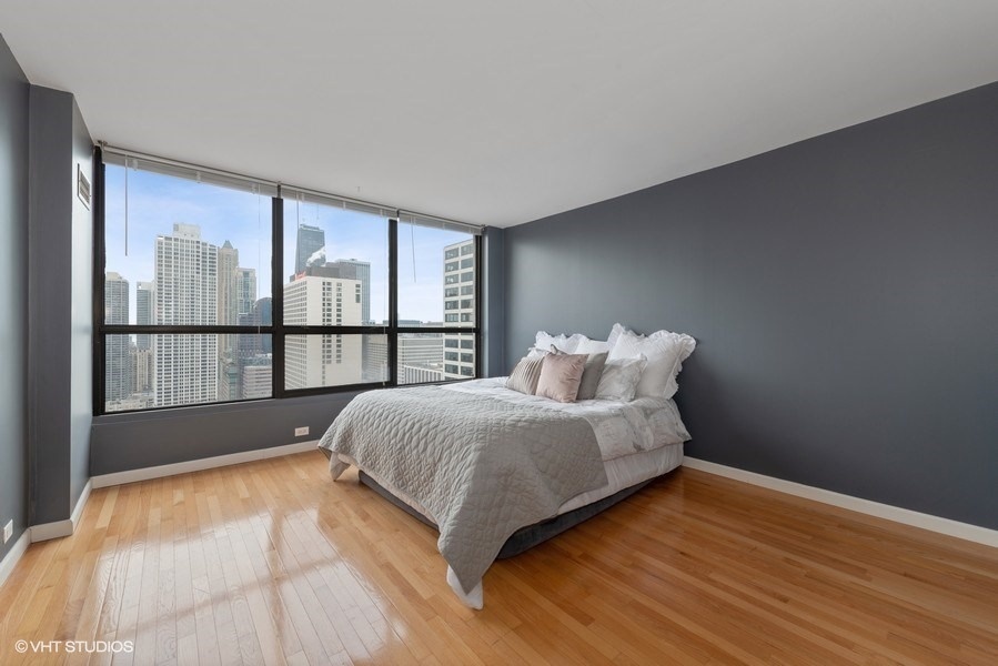 405 N WABASH Avenue Unit: 3401