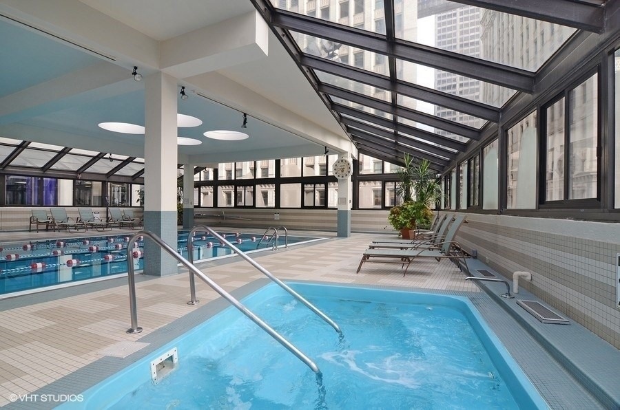 405 N WABASH Avenue Unit: 3401