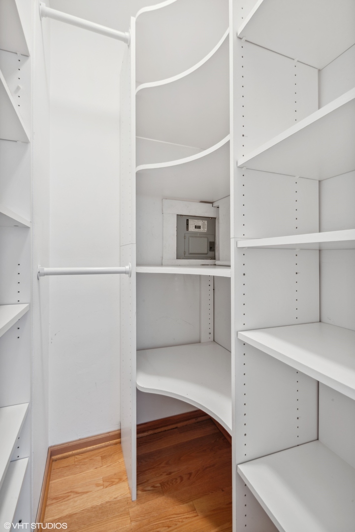 400 E Randolph Street Unit: 3527