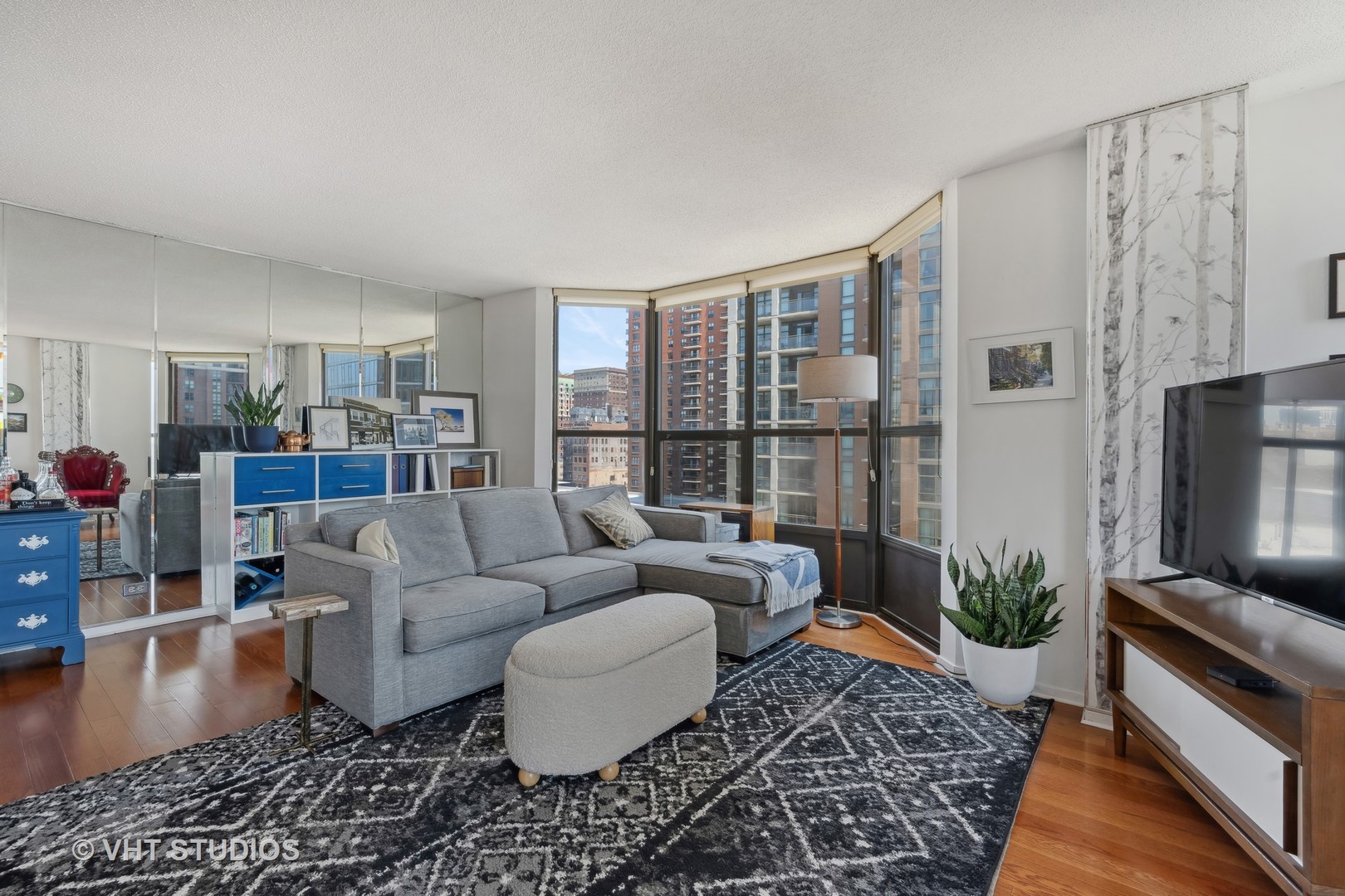 899 S PLYMOUTH Court Unit: 1408