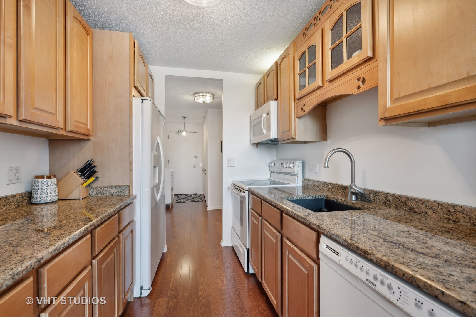 899 S PLYMOUTH Court Unit: 1408