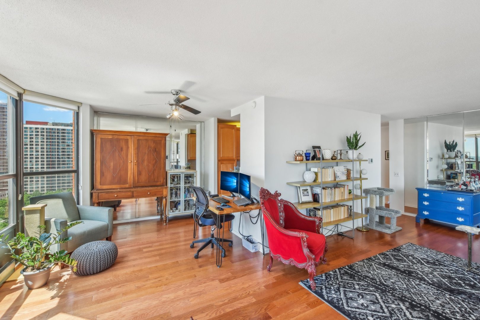 899 S PLYMOUTH Court Unit: 1408