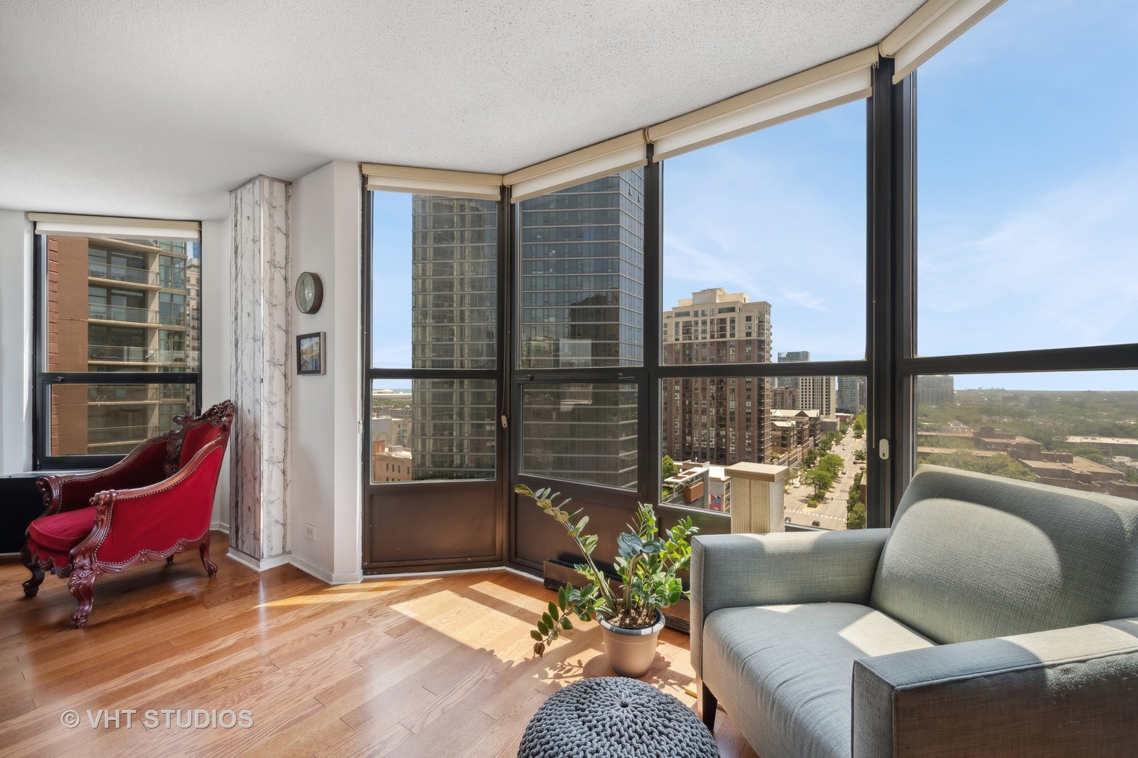 899 S PLYMOUTH Court Unit: 1408