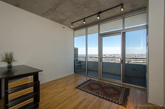 1720 S Michigan Avenue Unit: 2712