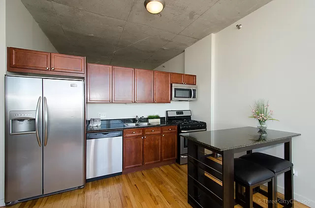 1720 S Michigan Avenue Unit: 2712