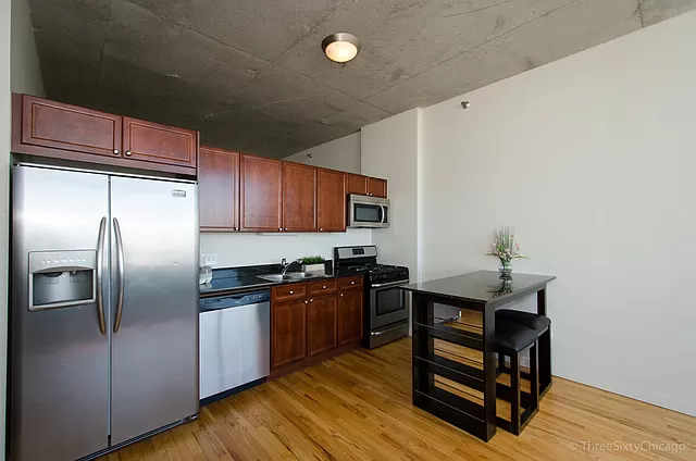 1720 S Michigan Avenue Unit: 2712