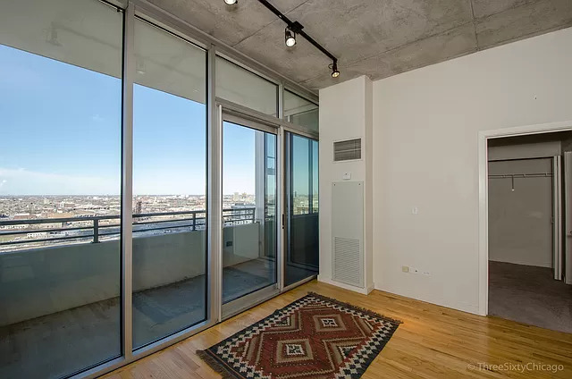 1720 S Michigan Avenue Unit: 2712