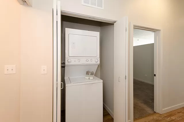 1720 S Michigan Avenue Unit: 2712