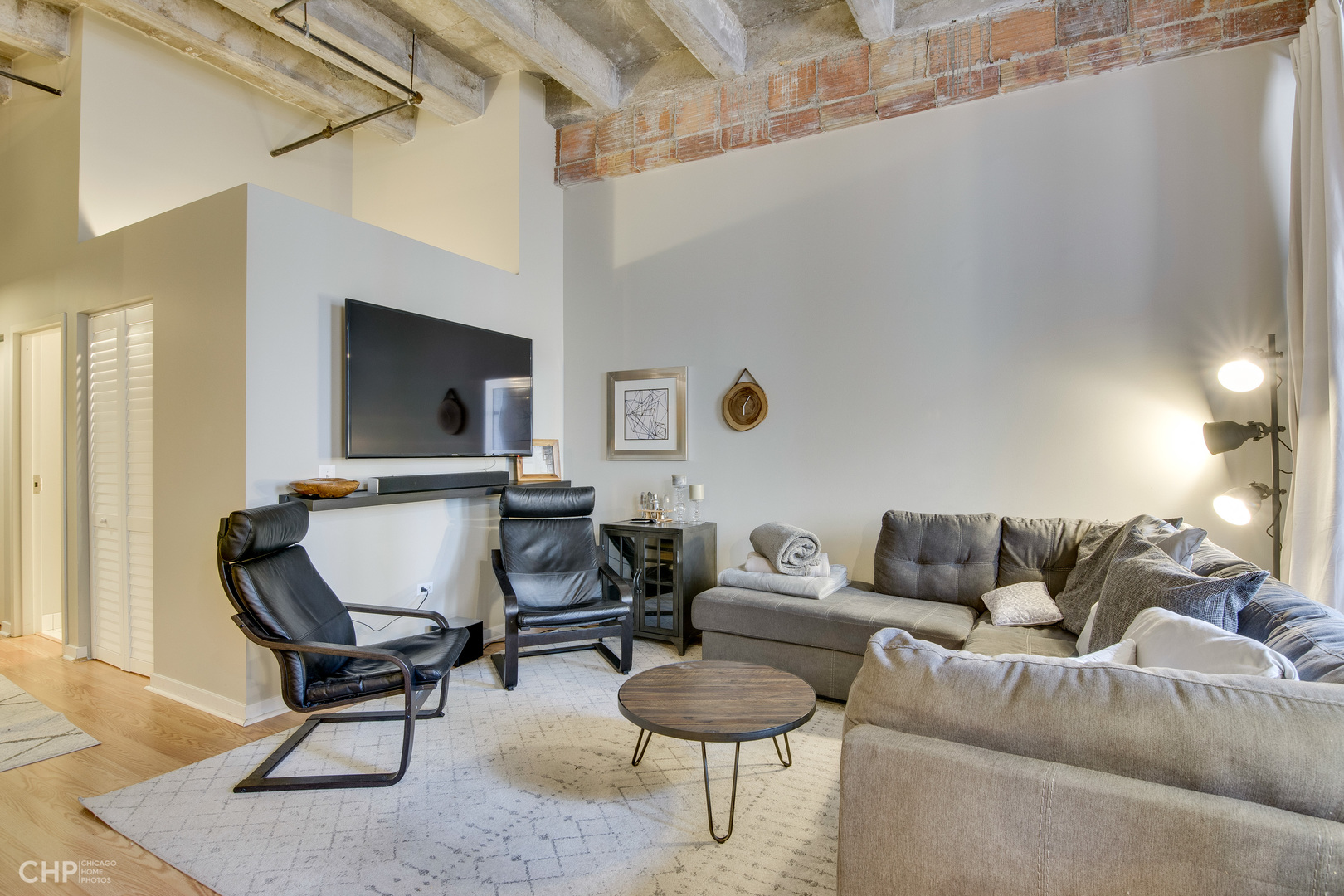 20 N STATE Street Unit: 909