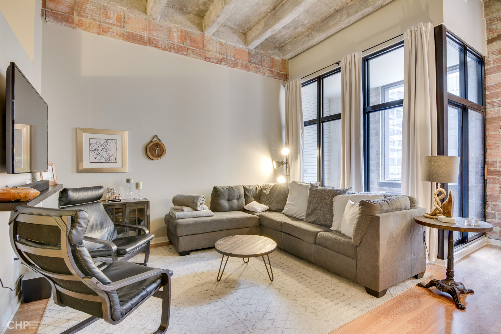 20 N STATE Street Unit: 909