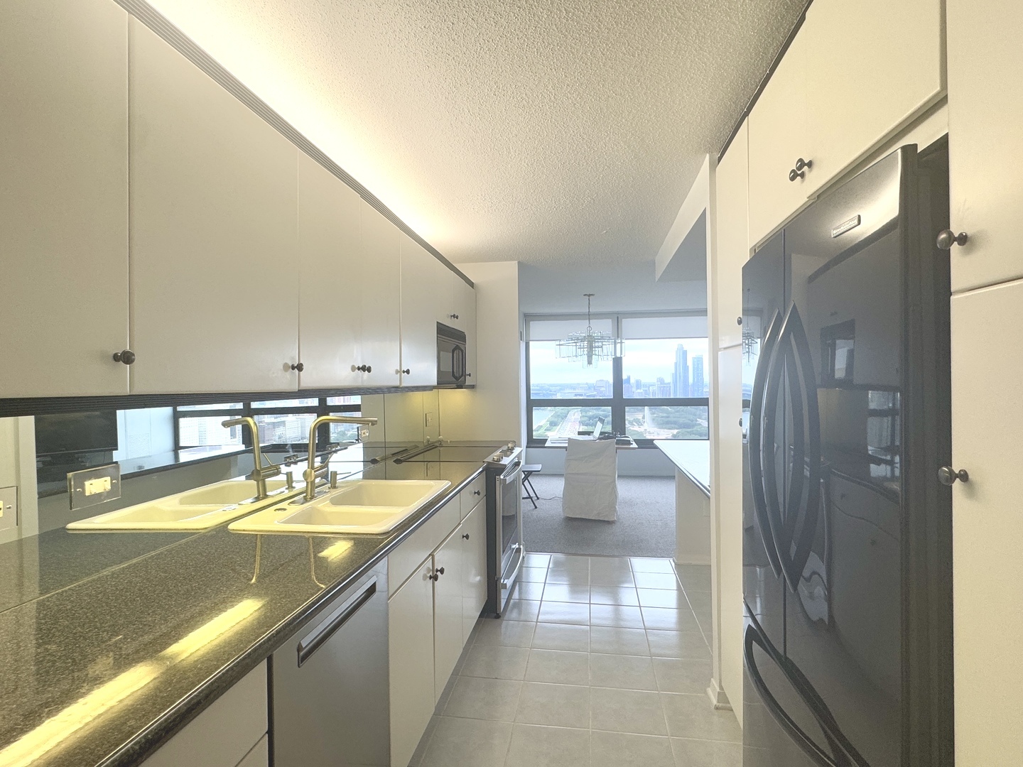 360 E Randolph Street Unit: 3402