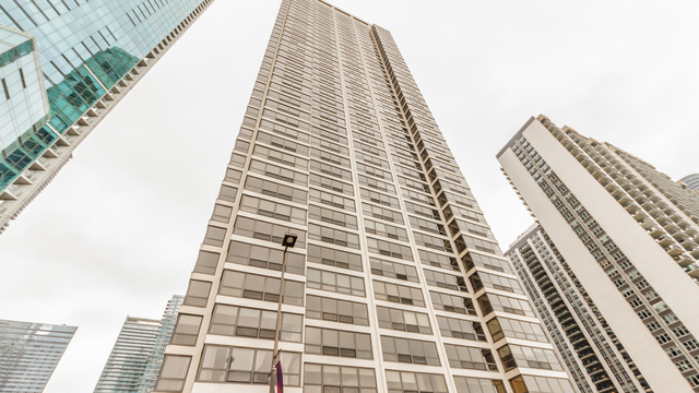 360 E Randolph Street Unit: 3402
