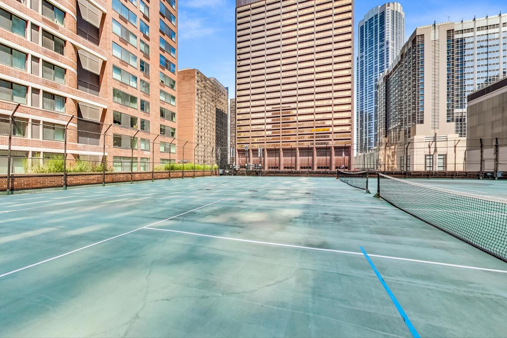 211 E Ohio Street Unit: 1619