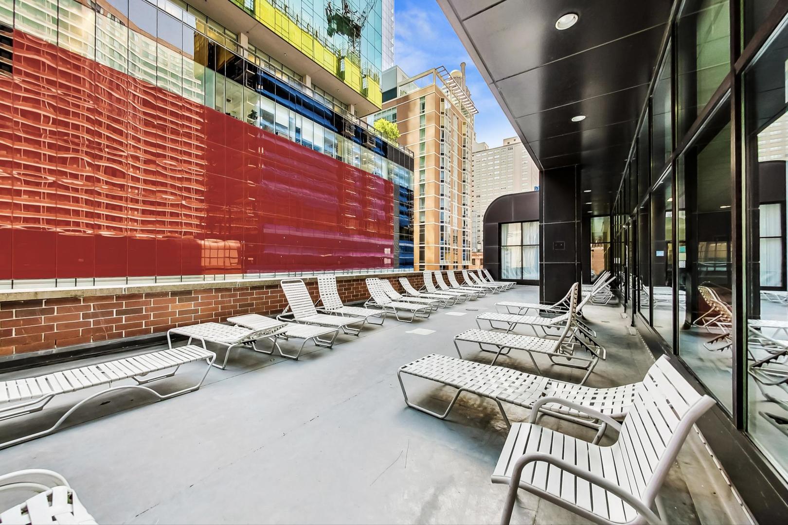 211 E Ohio Street Unit: 1619