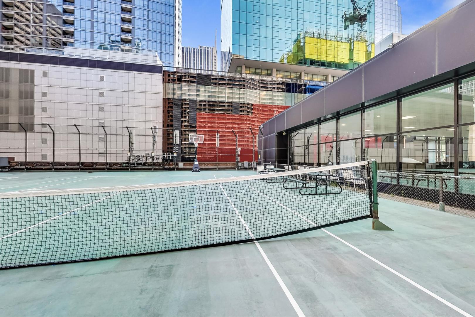 211 E Ohio Street Unit: 1619