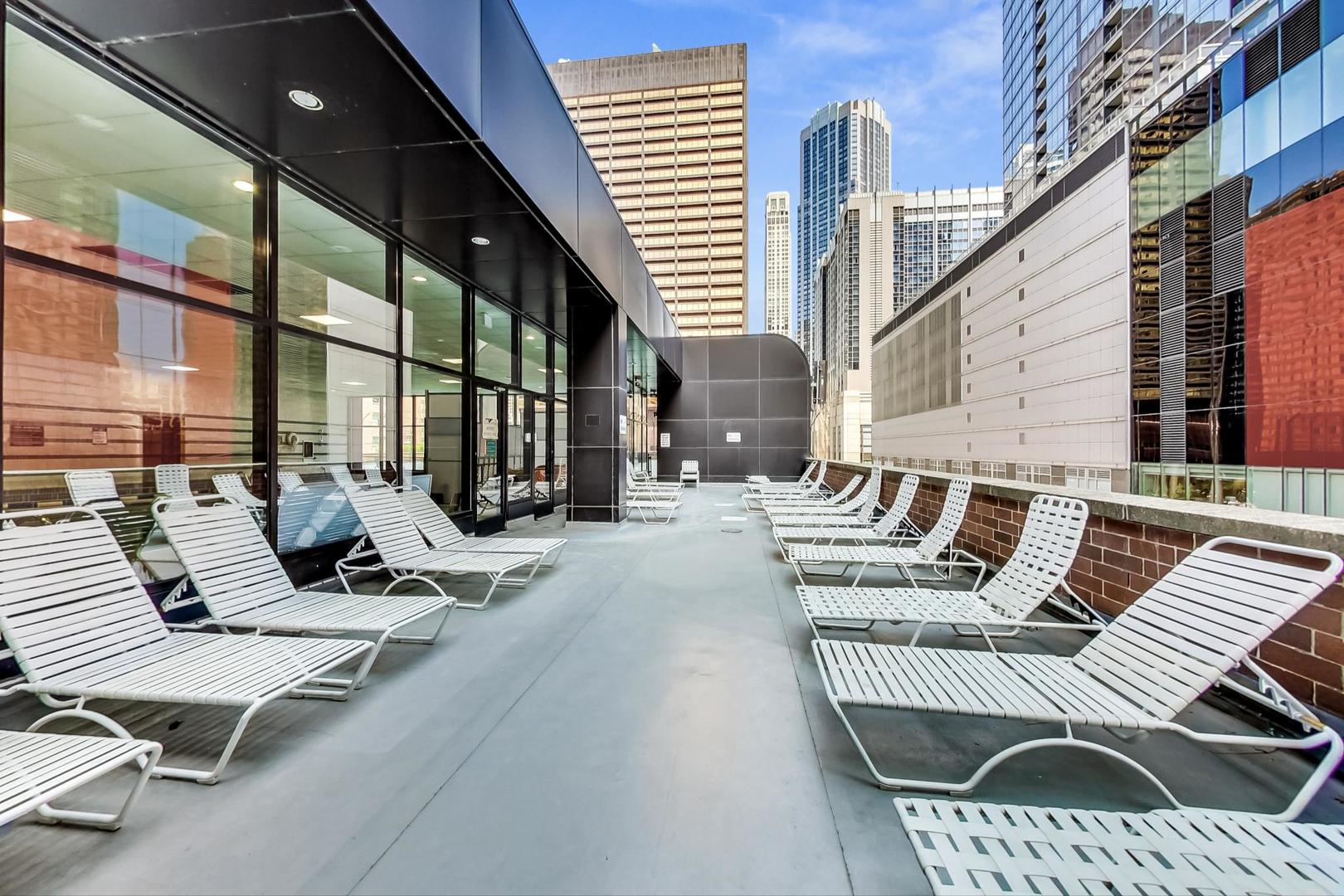 211 E Ohio Street Unit: 1619