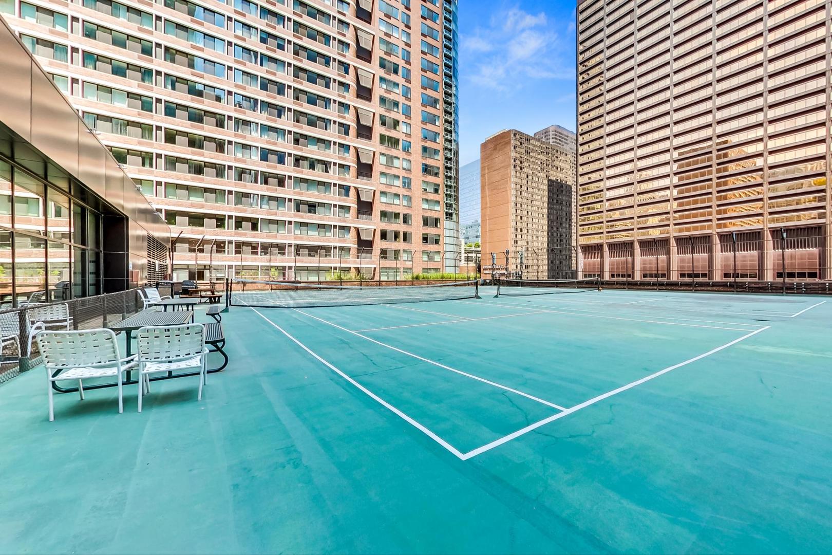 211 E Ohio Street Unit: 1619