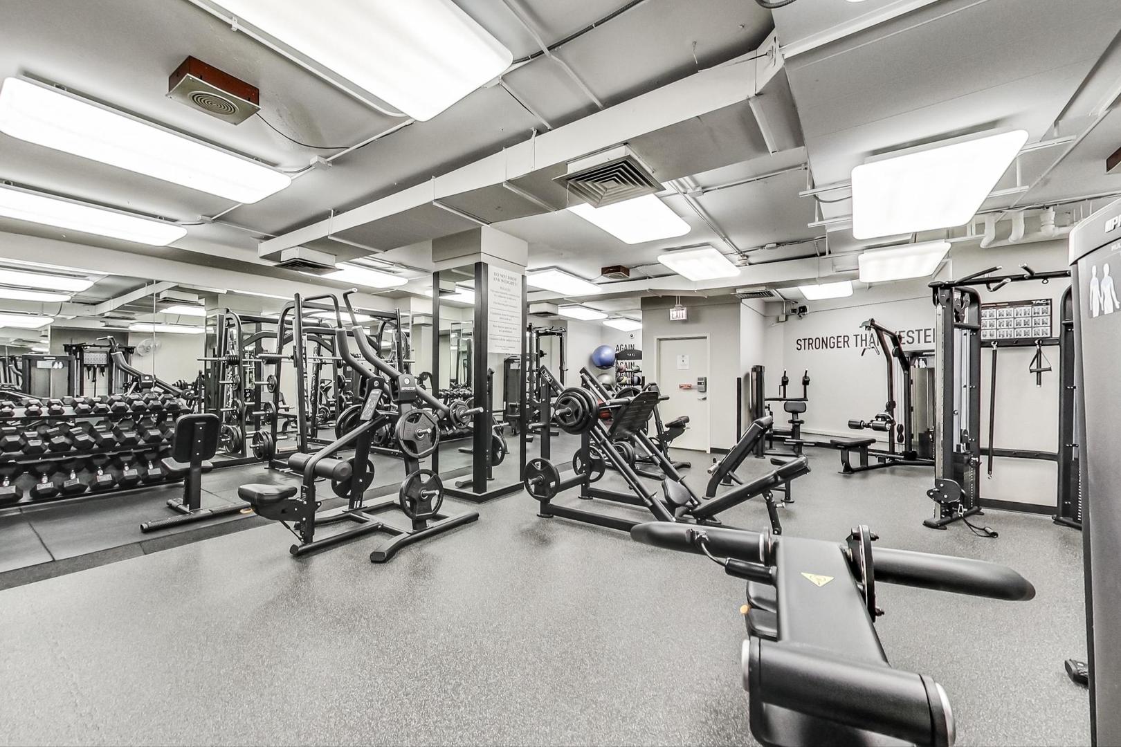 211 E Ohio Street Unit: 1619