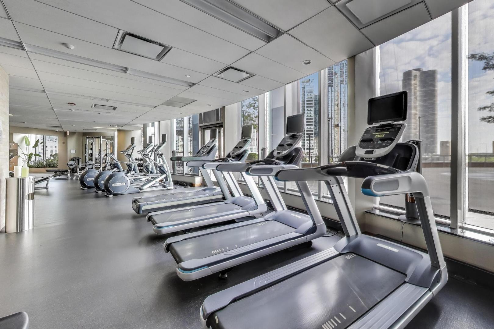 420 E Waterside Drive Unit: 3304