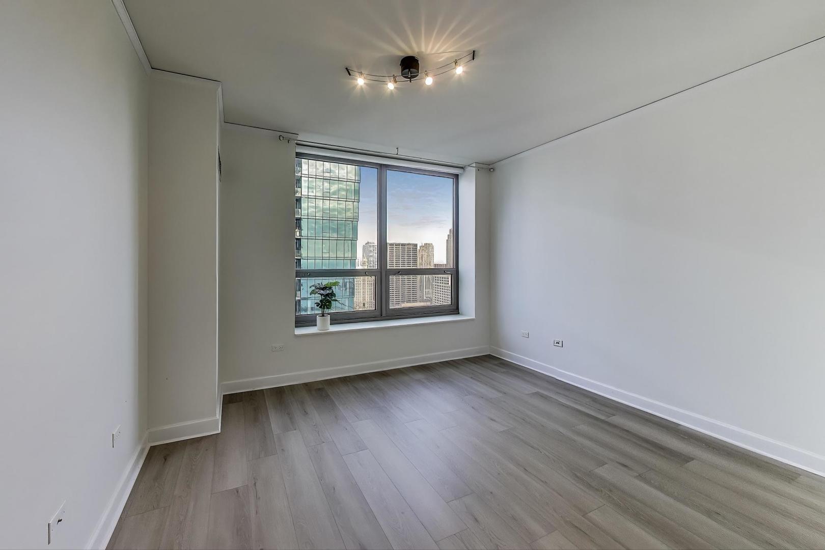 420 E Waterside Drive Unit: 3304